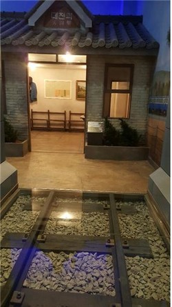 사람과 사람, 문명과 문명을 가득 가득 실어다 주었던 철도역