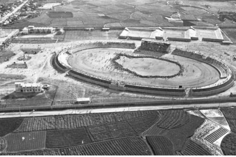 ▲공사가 완공된 전주종합경기장