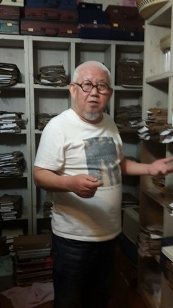 여태명 교수(작업실에서)