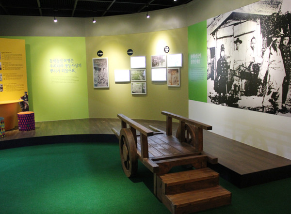 동학농민혁명기념내단 전시실