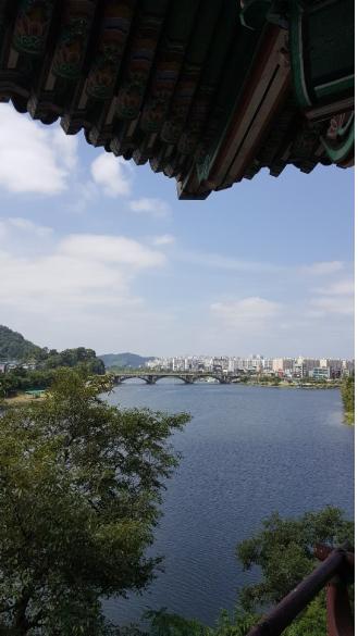 촉석루에서 바라본 남강