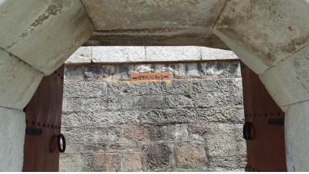 촉석루와 의암을 잇는 통로