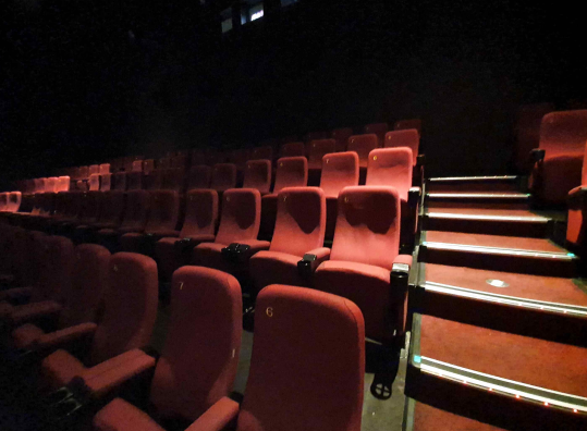 ▲ 영화관의 썰렁한 내부 모습(사진=김진호)