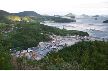 미륵섬에서 바라본 통영 앞바다