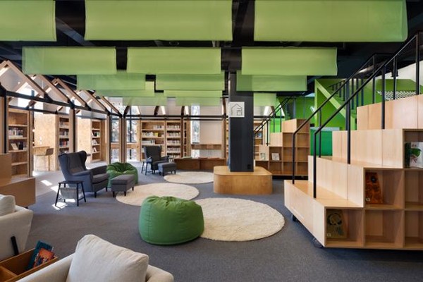 전주시립도서관 내부