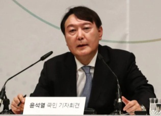 윤석열 전 검찰총장 기자회견 모습(자료사진)