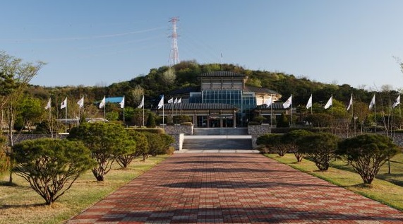 동학농민혁명 기념재단 전경.