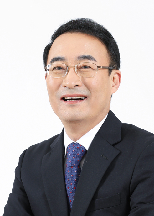 이현웅 신임 원장.