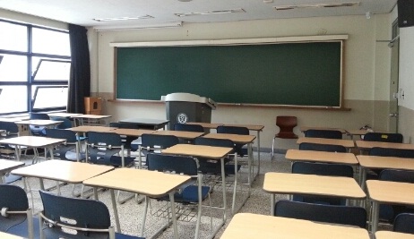 텅 빈 교실,