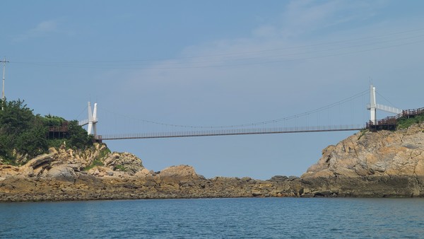 고군산도 방축도 출렁다리(사진=군산시 제공)