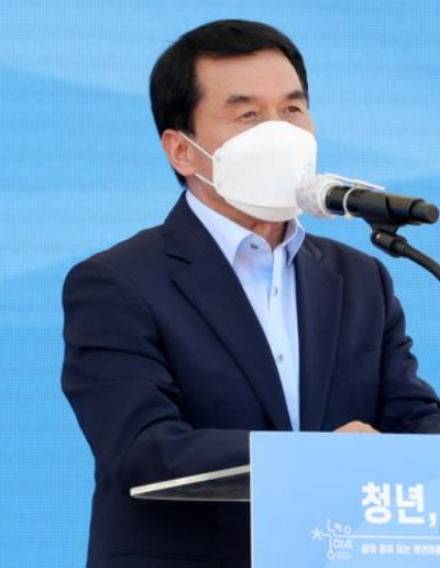 3선 불출마 선언을 한 박성일 완주군수