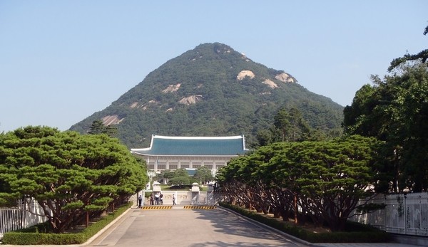 청와대 전경