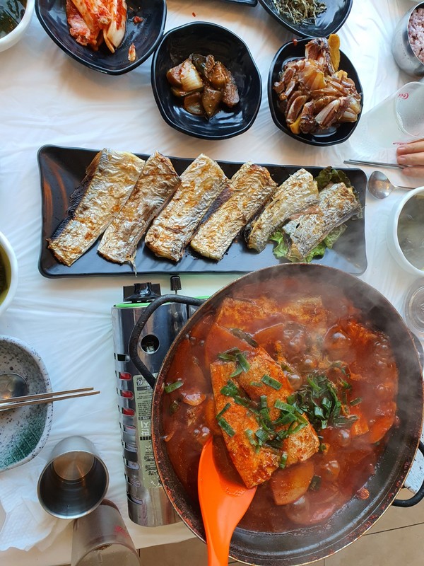 갈치구이와 조림으로 점심을...