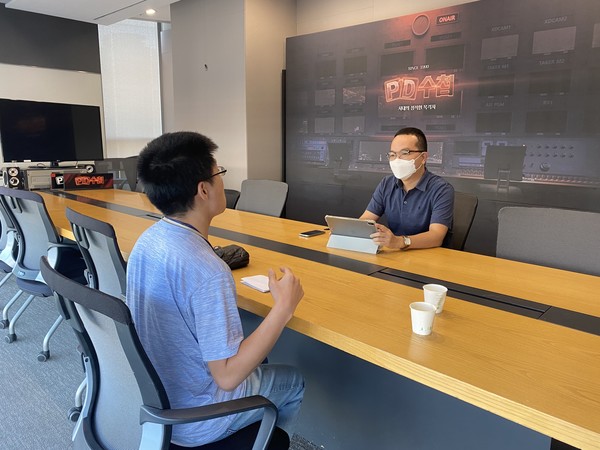 21일 ‘김학의 무죄, 9년의 기록’ 편을 취재한 이중각 PD를 서울 상암동 MBC 사옥에서 만났다.