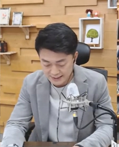 함윤호 KBS전주방송총국 앵커