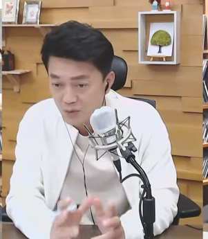 함윤호 KBS전주총국 앵커