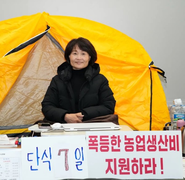 단식 농성을 하며 투쟁하는 오은미 전북도의원.(사진=오은미 의원 제공)