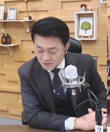 함윤호 KBS전주총국 앵커