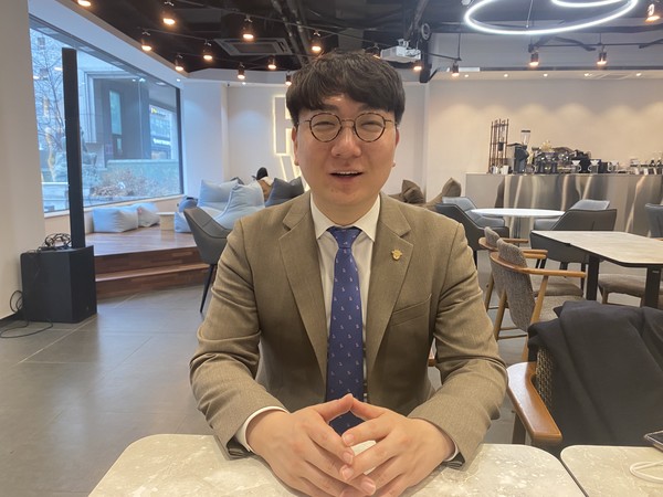  "국민의힘이 많이 극우화가 됐다"고 진단한 ‘국민의힘 바로 세우기’ 대표 신인규 변호사