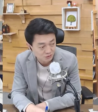 함윤호 KBS전주총국 앵커