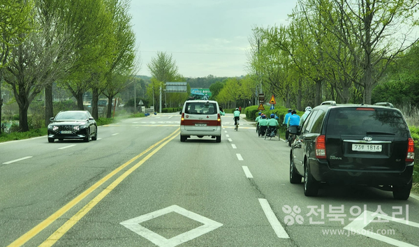 서울 한강변을 지나 송파구까지 첫날 구간을 무사히 마쳤다.(사진=서치식)  