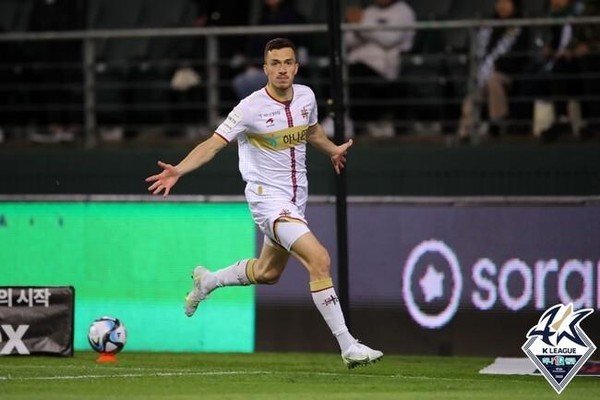 선제골의 주인공 안톤(사진=한국프로축구연맹 제공)