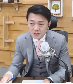 함윤호 KBS전주총국 앵커