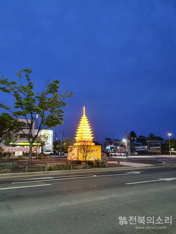 오늘 전북지역은 구름이 많은 가운데 기온이 올라 낮에는 덥겠다.(전북의소리 자료사진) 