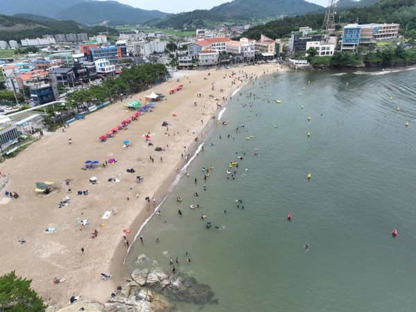 부안 격포해수욕장(사진=부안군 제공)