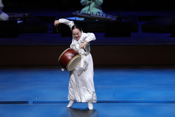 올해 세계소리축제 기간 중 전주한옥마을 동헌에서 열린 '국창열전 완창 판소리' 한 장면(사진=전주세계소리축제 제공) 