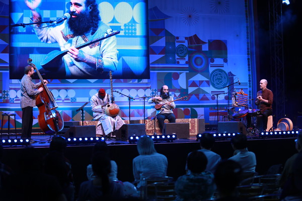 콘스탄티노플 아블라예 시소코 놀이마당 한 장면(사진=전주세계소리축제 제공)