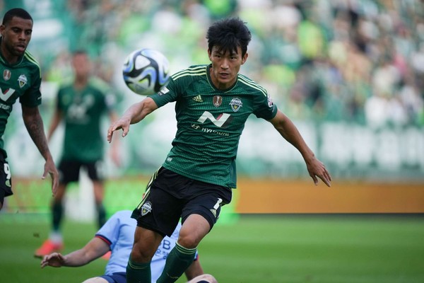 전북 현대는 후반 14분 박스 왼쪽에서 한교원이 흐른 공을 침착하게 밀어 넣으며 골망을 흔들었다.(사진=전북 현대 제공)