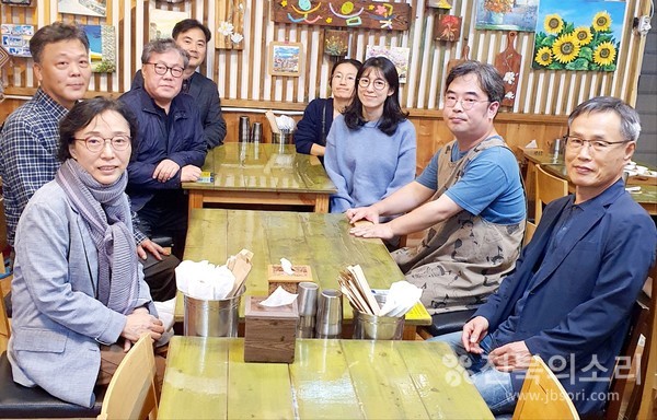 '전북의소리 독자참여편집위원회'가 3일 오후 6시 30분부터 약 2시간 동안 '2023년 제4차 회의'를 개최했다.