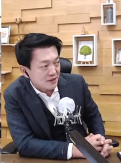 함윤호 KBS전주총국 앵커