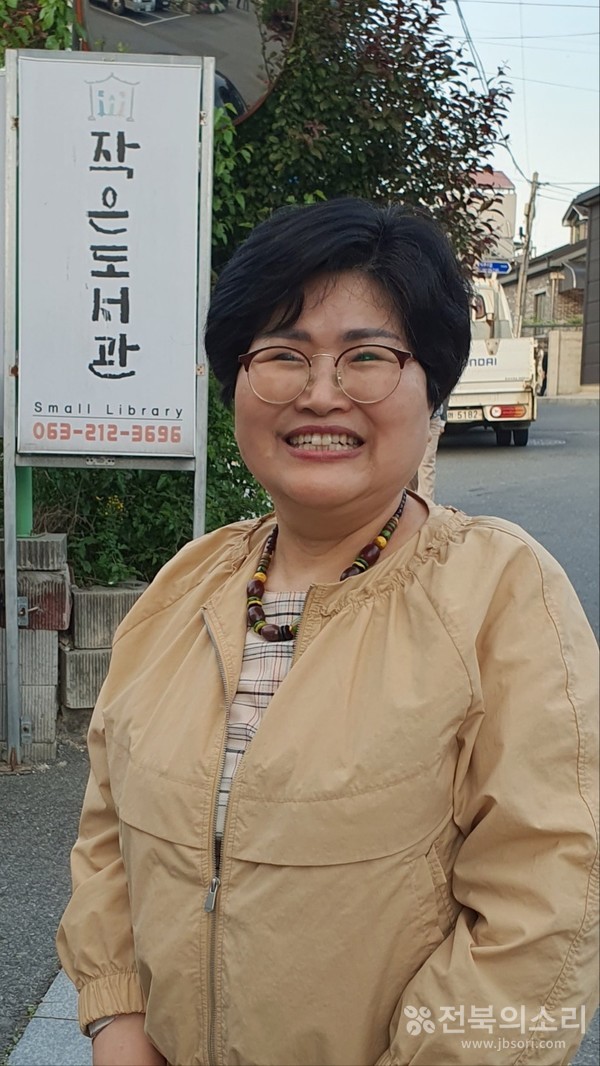                     ‘모악산 꽃 할머니' 책을 펴낸 이정지 작가. 
