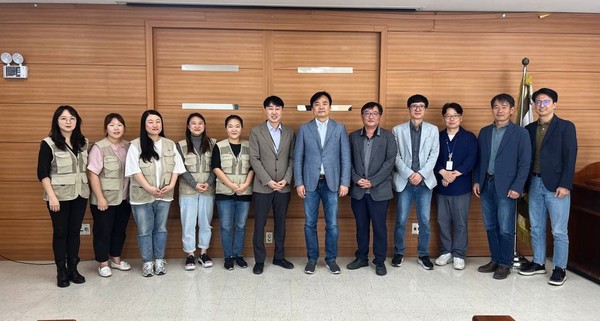 3일 오후 2시 춘천문화방송 회의실에서 방송 사상 최초로 방송작가 단체교섭이 열렸다.(사진=전국언론노동조합 방송작가지부 제공)