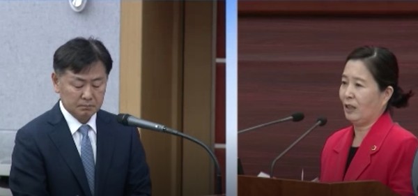 전북자치도의회 이수진 의원(오른쪽)은 5일 열린 제410회 정례회 2차 본회의 도정질문에서 김관영 지사를 상대로 서예비엔날레 조직위원회의 위법 행위에 대한 감사 등의 시정조치 및 '세계서예비엔날레관' 건립 사업에 대한 전면 재검토가 필요하다고 지적하면서 문제점을 조목조목 제시해 주목을 끌었다.(사진=전북자치도의회 인터넷방송 갈무리)