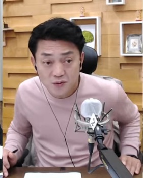 함윤호 KBS전주총국 앵커