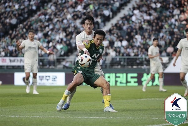 전북 현대는 10일 오후 4시 30분 전주월드컵경기장에서 치러진 대구FC와의 하나은행 K리그1 2024 37라운드 경기에서 3-1로 승리했다.(사진=한국프로축구연맹 제공)