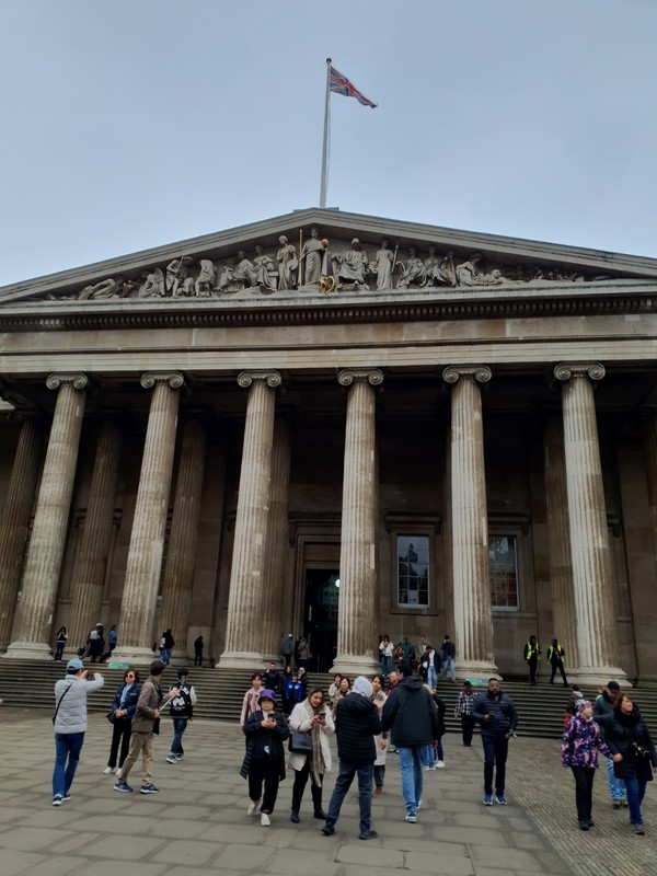 영국 박물관 입구 전경.(사진 위, 아래)