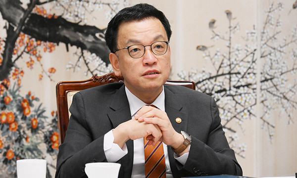 최상목 대통령 권한대행이 13일 서울 종로구 정부서울청사에서 열린 대외경제현안간담회에서 발언하고 있다.(사진=기획재정부 제공)