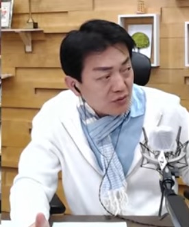 함윤호 KBS전주총국 앵커