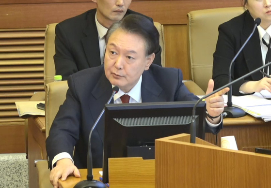 윤석열 대통령이 지난 2월 20일 서울 종로구 헌법재판소에서 열린 본인의 탄핵 심판 10차 변론에서 발언하고 있다.(사진=헌법재판소 제공)