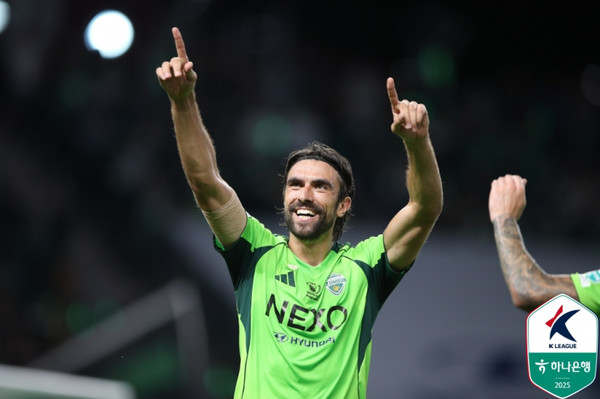 전북 현대는 16일 전주월드컵경기장에서 열린 대구FC와의 '하나은행 K리그1 2025' 홈경기에서 3-0으로 승리했다.(사진=한국프로축구연맹 제공)