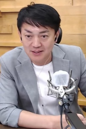 함윤호 KBS전주총국 앵커