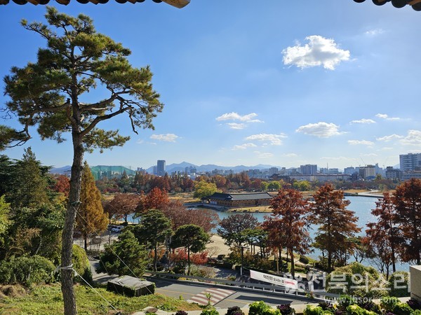 오늘 전북지역은 가끔 구름이 많은 가운데 낮과 밤의 기온차가 크겠다.(전북의소리 자료사진) 